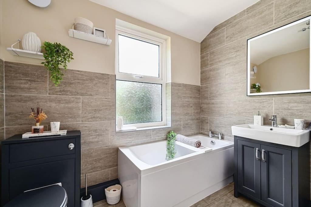 Stunning Spacious Duplex With Garden 141A Hastings Exterior foto